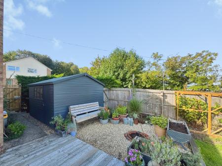 3 bedroom Terraced House for sale in Hollows Close, Salisbury, SP2