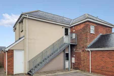 London Road, Amesbury, SP4