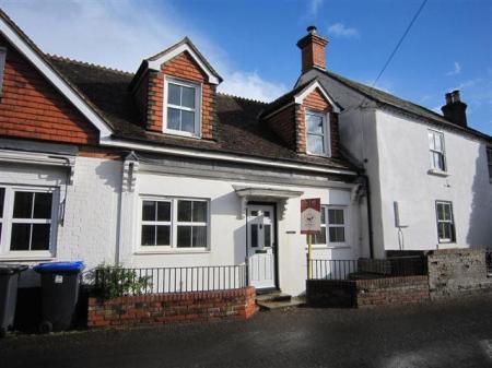 1 bedroom Flat to let in Salisbury Road, Shrewton, SP3