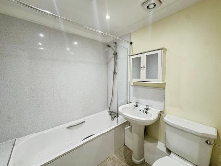2 bedroom Flat for sale in Gigant Street, Salisbury, SP1
