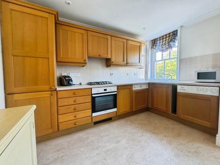 2 bedroom Flat for sale in Crane Bridge Road, Salisbury, SP2