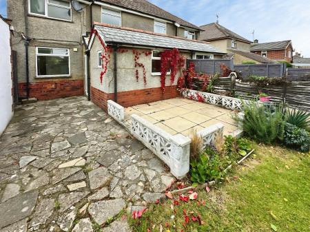 2 bedroom Semi-detached house to let in Marina Road, Durrington, Salisbury, SP4