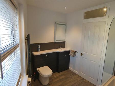 3 bedroom End of terrace house to let in Ashley Road, Salisbury, SP2
