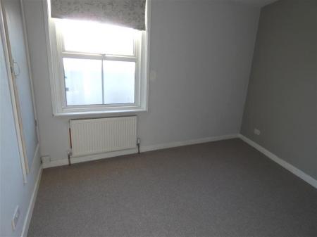 3 bedroom End of terrace house to let in Ashley Road, Salisbury, SP2