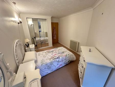 1 bedroom Flat to let in Castle Street, Salisbury, SP1