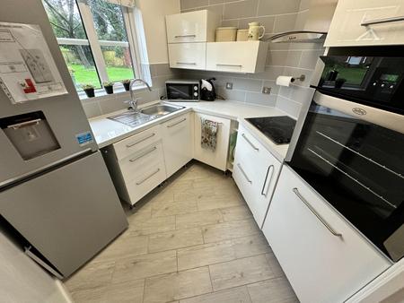 1 bedroom Flat to let in Castle Street, Salisbury, SP1