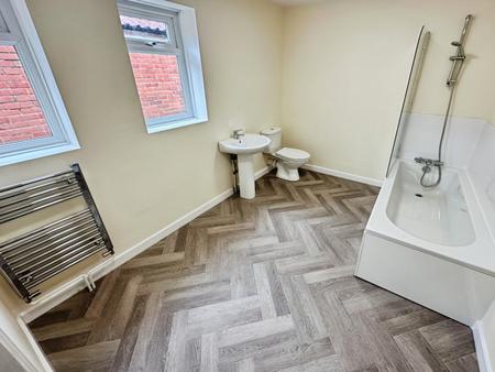 2 bedroom Terraced House to let in Ashley Road, Salisbury, SP2