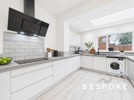 3 bedroom Bungalow for sale in Bradwall Street, Sandbach, CW11