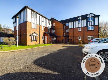 1 bedroom Flat for sale in Brook Court, Sandbach, CW11
