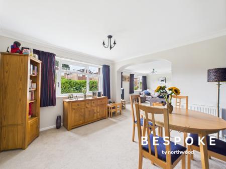 5 bedroom Detached house for sale in Cranfield Drive, Alsager, ST7