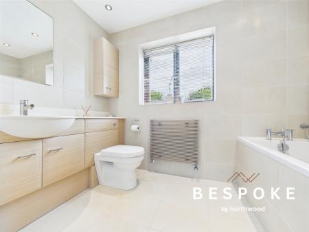 4 bedroom Detached house for sale in Dalton Court, Elworth, Sandbach, CW11