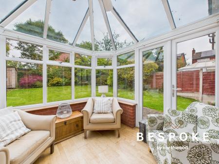 4 bedroom Detached house for sale in Fishermans Close, Sandbach, CW11