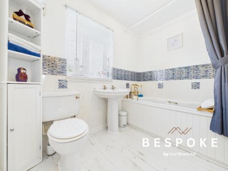 4 bedroom Detached house for sale in Fishermans Close, Sandbach, CW11