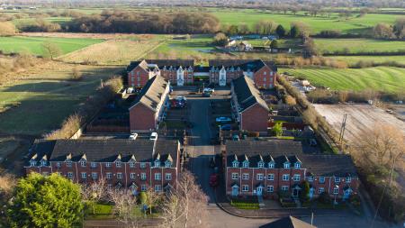 2 bedroom Flat for sale in Foxholme Court, Crewe, CW1