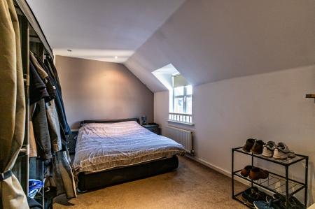 2 bedroom Flat for sale in Foxholme Court, Crewe, CW1