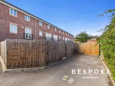 3 bedroom Town house for sale in Foxholme Court, Crewe, CW1