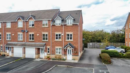 3 bedroom End of terrace house for sale in Foxholme Court, Crewe, CW1