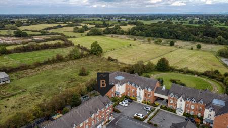 3 bedroom Town house for sale in Foxholme Court, Crewe, CW1