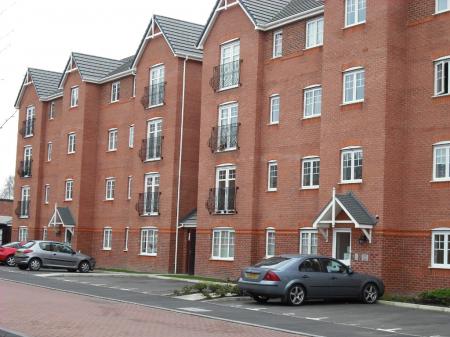 2 bedroom Flat for sale in Ivatt House, The Sidings, Crewe, CW1