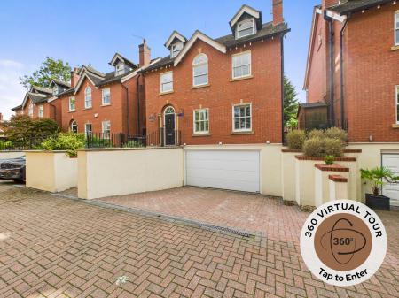 4 bedroom Detached house for sale in Martree Court, Elworth, Sandbach, CW11