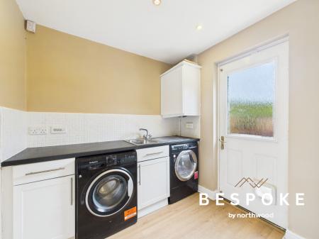 5 bedroom Detached house for sale in Pennymoor Drive, Middlewich, CW10