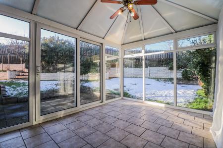 5 bedroom Semi-detached house for sale in Rutland Close, Ettiley Heath, Sandbach, CW11