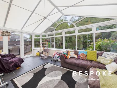 5 bedroom Detached house for sale in Thrush Way, Winsford, CW7