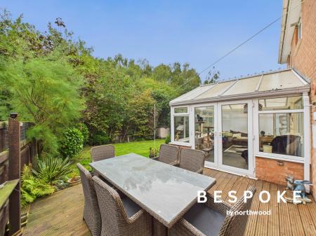 5 bedroom Detached house for sale in Thrush Way, Winsford, CW7