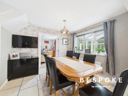 5 bedroom Detached house for sale in Thrush Way, Winsford, CW7