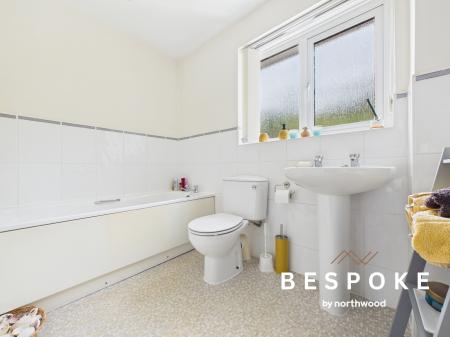5 bedroom Detached house for sale in Thrush Way, Winsford, CW7