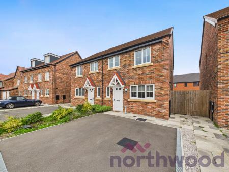 3 bedroom Semi-detached house to let in Chillingham Road, Winsford, CW7