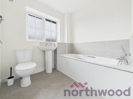 3 bedroom Semi-detached house to let in Chillingham Road, Winsford, CW7