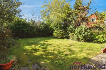 4 bedroom Detached house to let in Fishermans Close, Winterley, CW11