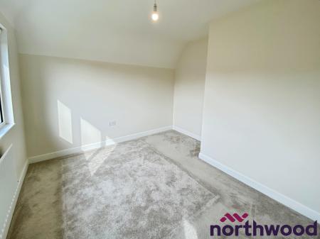 4 bedroom Detached house to let in Paddock Road, Sandbach, CW11