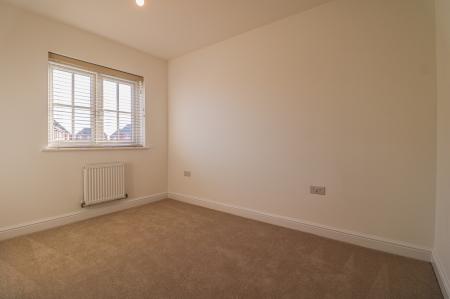 3 bedroom Semi-detached house to let in Clive Road, Crewe, CW1