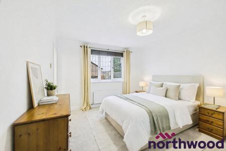 4 bedroom Detached house to let in Oakhurst Drive, Wistaston, CW2