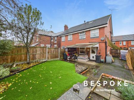 2 bedroom Semi-detached house for sale in Vicarage Lane, Elworth, Sandbach, CW11