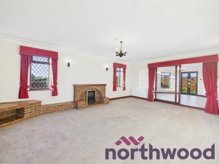 3 bedroom Bungalow to let in Red Lane, Lower Whitley, Warrington, WA4