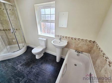 2 bedroom Mews house to let in Main Road, Shavington, CW2