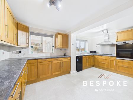 5 bedroom Detached house for sale in Forge Fields, Sandbach, CW11