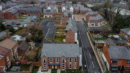 2 bedroom Mews house to let in The Bunn - Frank Cliffe Way, Middlewich, CW10