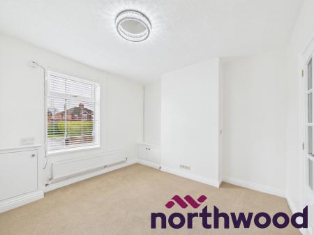 2 bedroom Terraced House to let in Park Lane, Sandbach, CW11