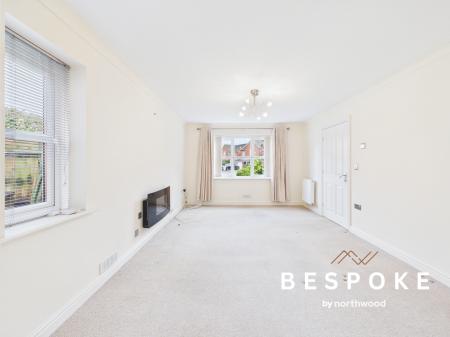 4 bedroom Detached house for sale in Mill Pool Way, Sandbach, CW11