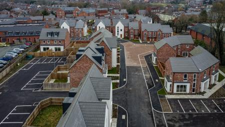 2 bedroom Mews house to let in The Bunn - Frank Cliffe Way, Middlewich, CW10