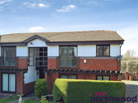 1 bedroom Flat to let in Kingsley Court, Elworth, Sandbach, CW11