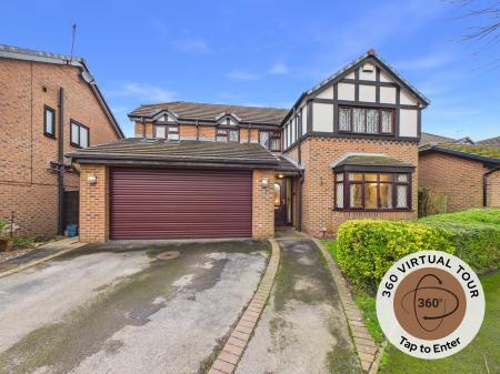 4 bedroom Detached house for sale in Barlow Way, Sandbach, CW11