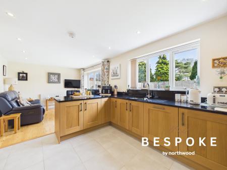 4 bedroom Detached house for sale in Spinney Drive, Weston, CW2