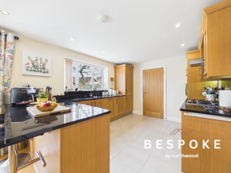 4 bedroom Detached house for sale in Spinney Drive, Weston, CW2