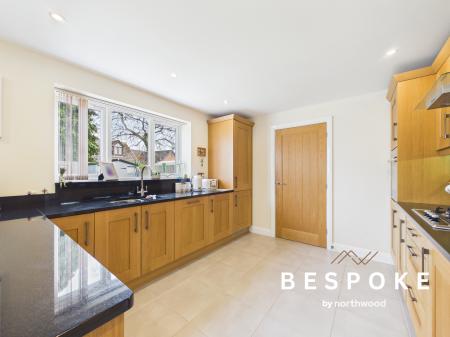 4 bedroom Detached house for sale in Spinney Drive, Weston, CW2