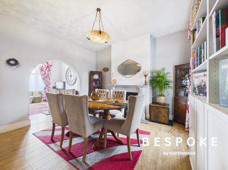 2 bedroom Terraced House for sale in Crewe Road, Sandbach, CW11